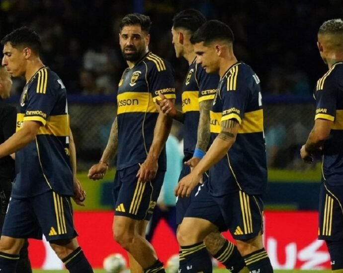 Todo equivocado, Boca equivoco el camino, Ubeda el cambio y Racing se llevo el partido con nada