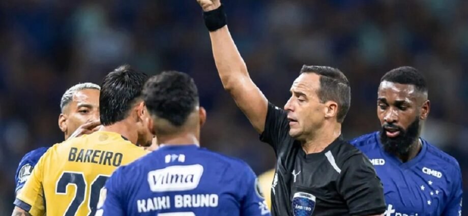 Boca cayo en Brasil contra Cruzeiro y el jugador N° 12