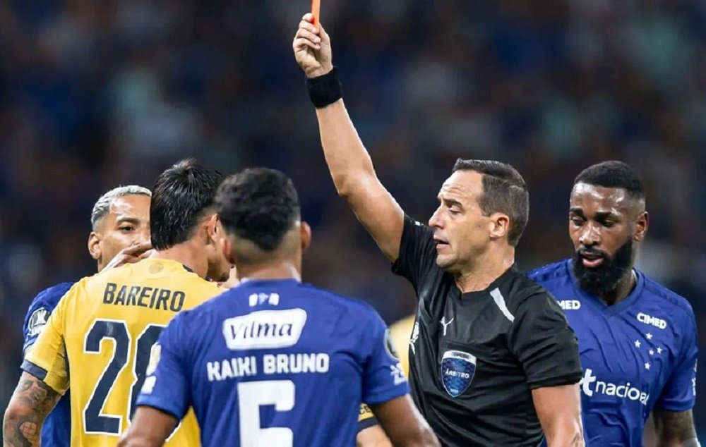 Boca cayo en Brasil contra Cruzeiro y el jugador N° 12