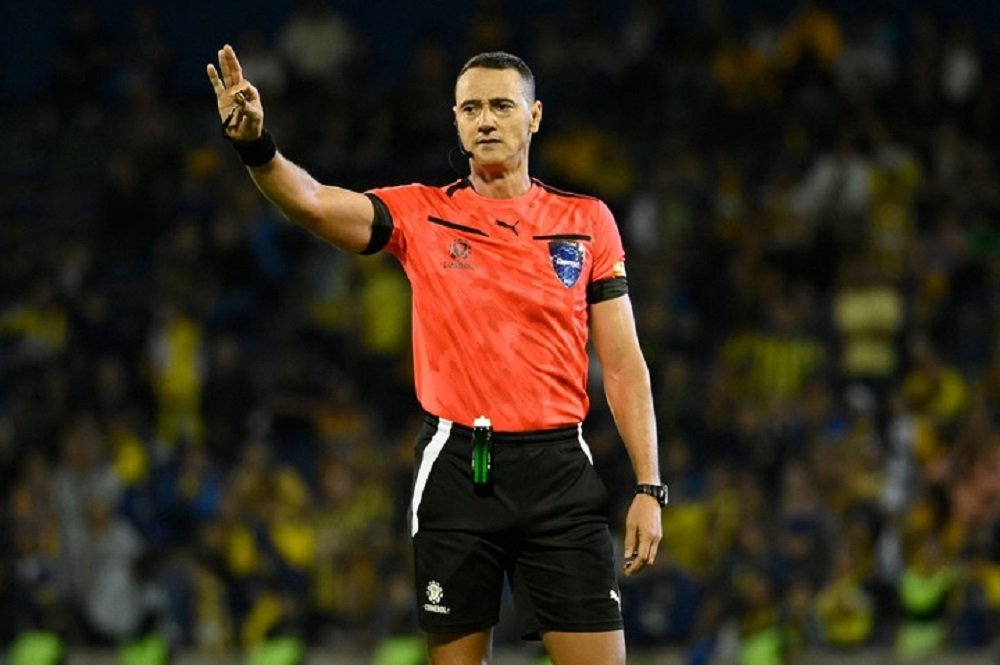 Atento Boca Wilmar Roldan el arbitro para el jueves con La Católica
