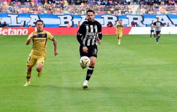 Boca gano bien en Santiago ante Central Córdoba y espera los octavos