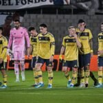 Riestra pateo tres veces e hizo tres goles, Boca cerca del papelón