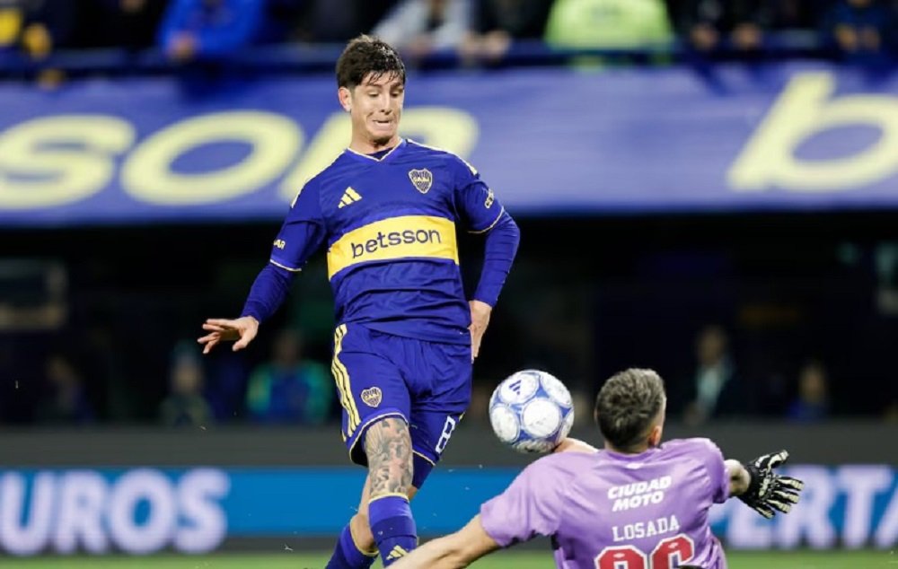 Boca volvió a la Bombonera y al triunfo en el final ante Lanús