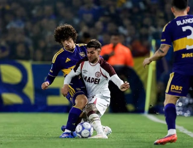Boca volvió a la Bombonera y al triunfo en el final ante Lanús