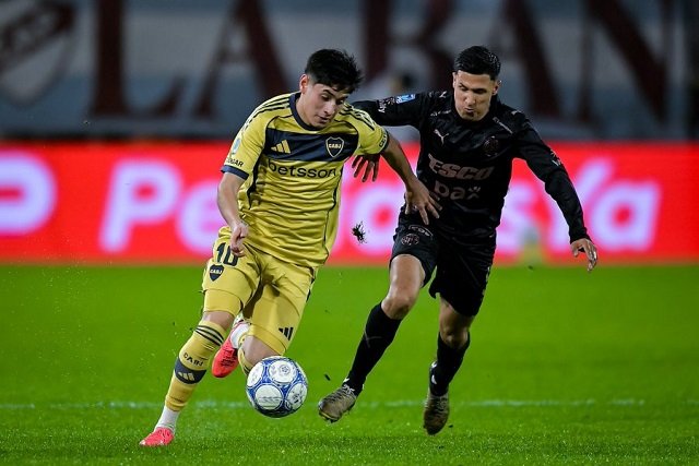 Un Boca cansado peleo y rescato un punto con Platense