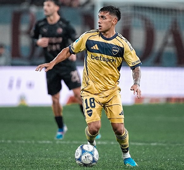 Un Boca cansado peleo y rescato un punto con Platense