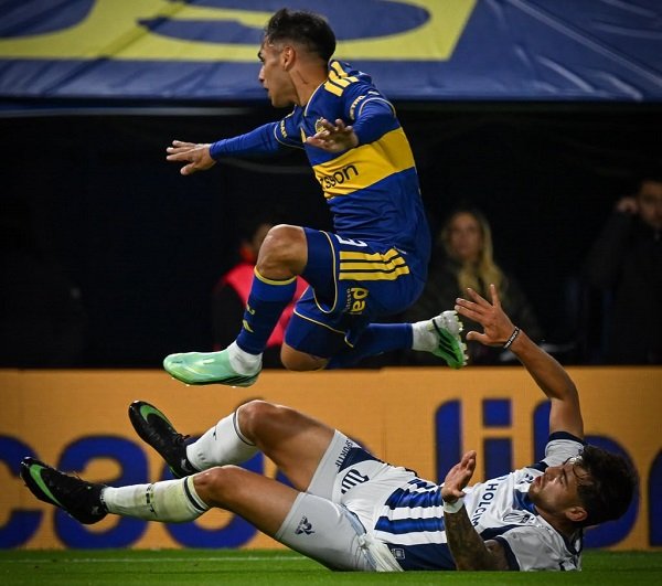 ¡Mística, corazón y nuevo puntero de la Anual! Boca lo dio vuelta en el Templo y se ilusiona en el Clausura